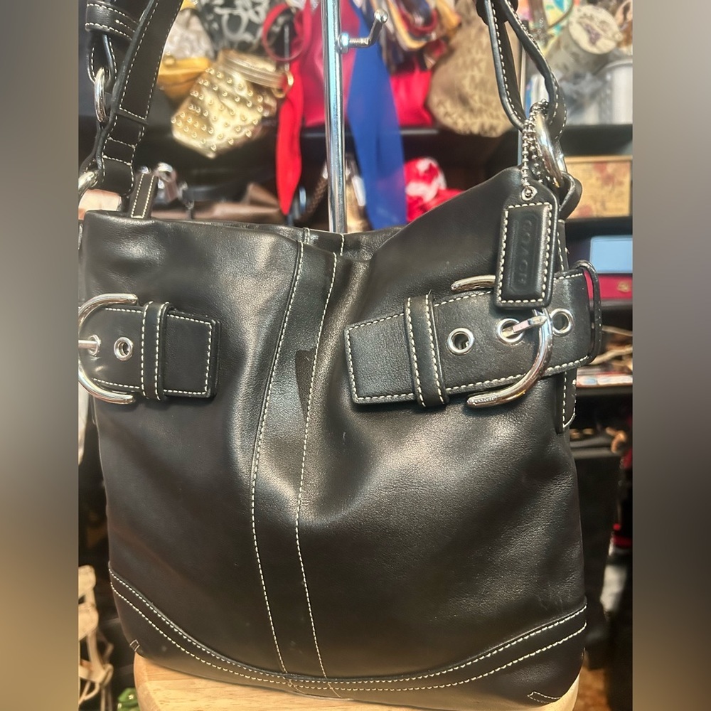 2005 True Vintage Coach Soho Double Buckle All Leather Shoulder Bag - Picture 2 of 13